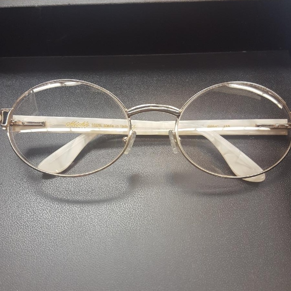 Miche' Glasses